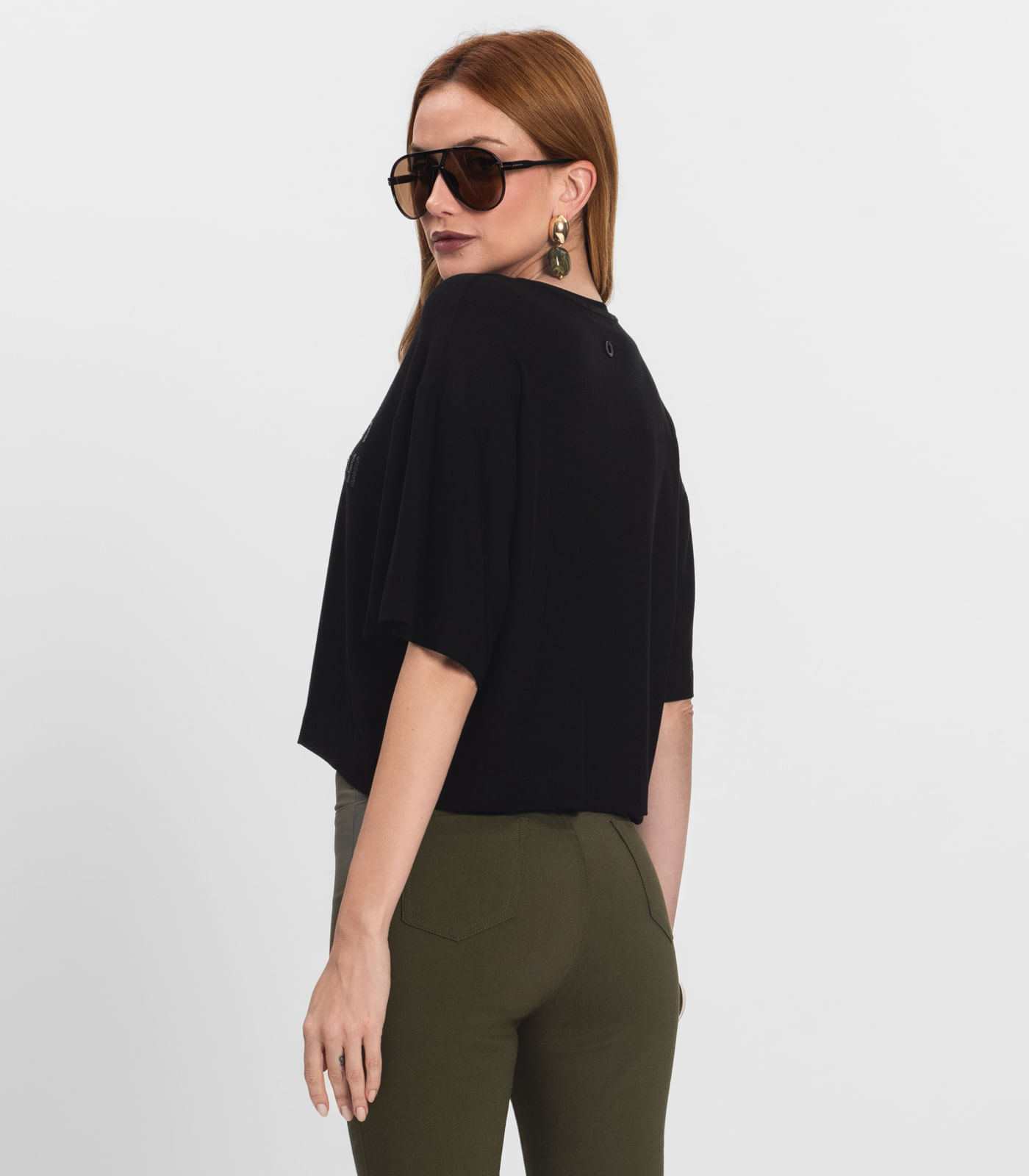 T- Shirt Feminina em Viscose Creponada Endless Preto