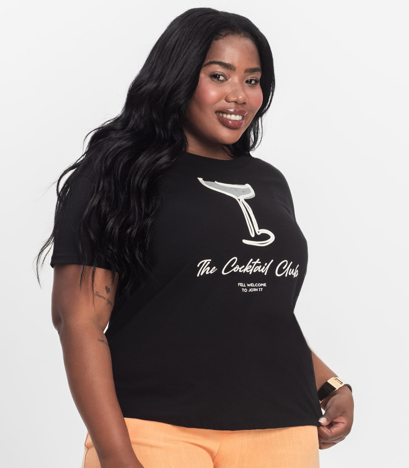 Camiseta Plus Size em Meia Malha Secret Glam Preto | FastStore PDP