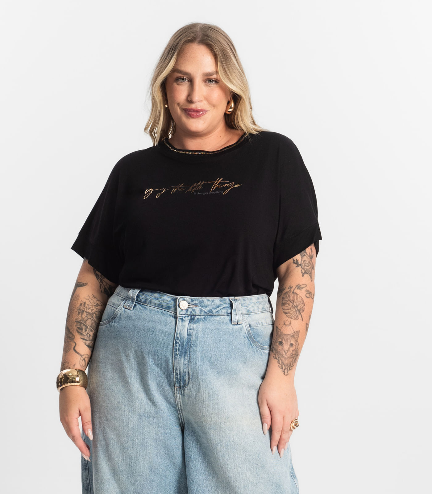 T- Shirt Feminina Manga Curta Secret Glam Preto