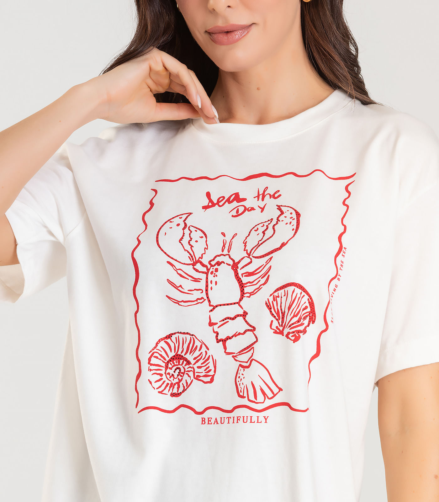 T-shirt Feminina Manga Curta Oversized Dianna Bege