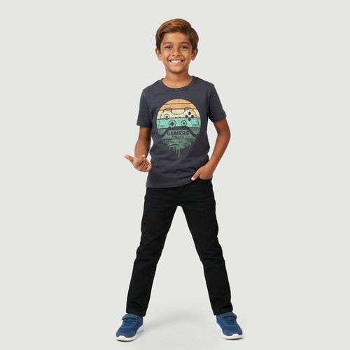 Camiseta Infantil Manga Curta com Estampa Games Azul - Yeapp