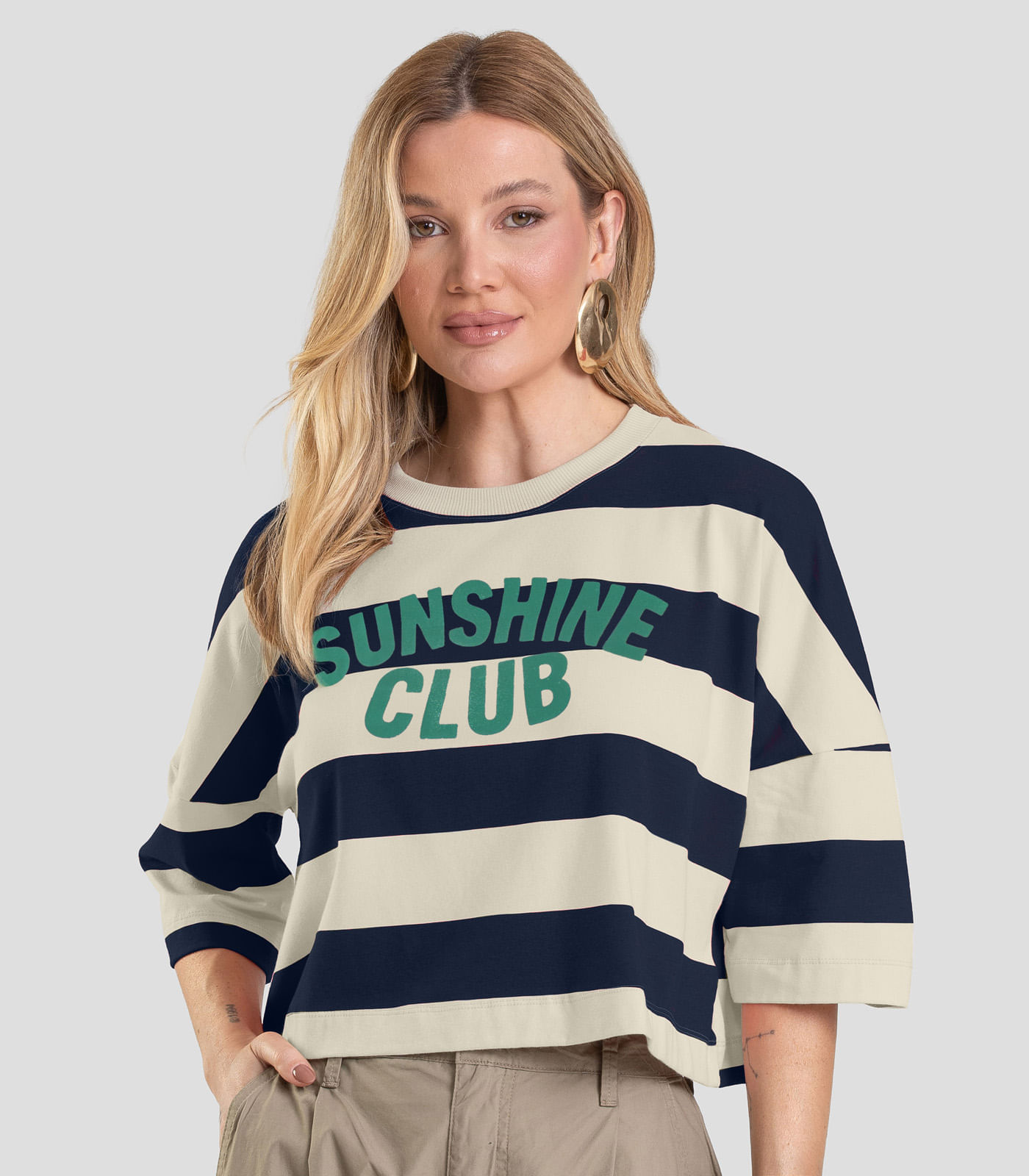 T- Shirt Feminina Cropped Dianna Azul