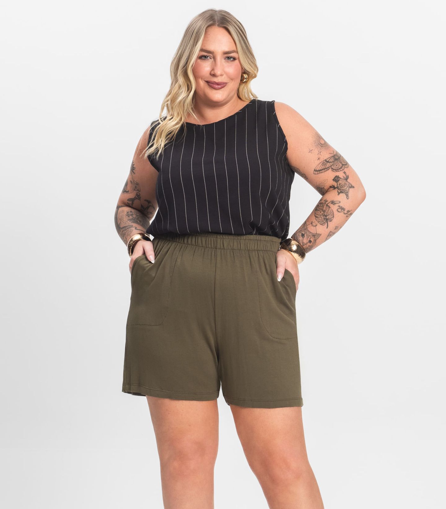 Shorts Feminino Plus Size Com Bolsos Secret Glam Verde | FastStore PDP