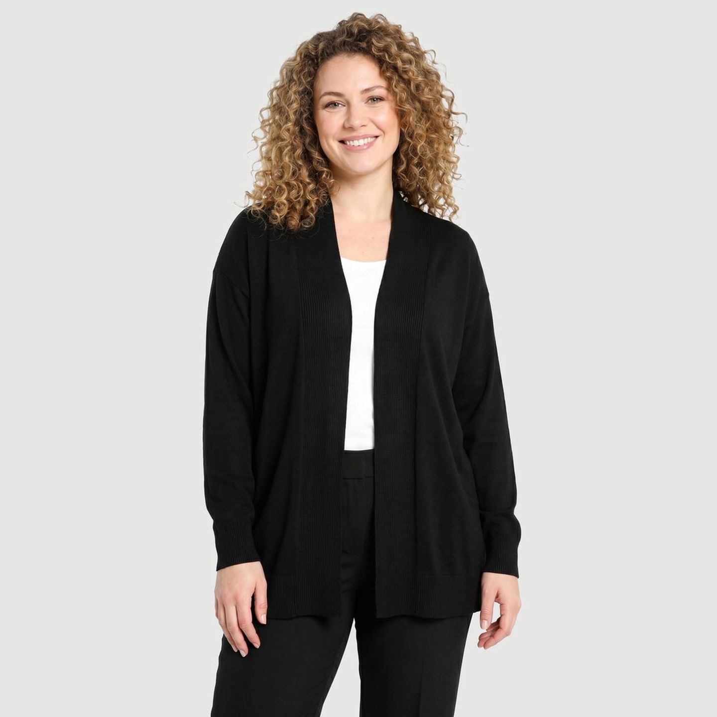 Cardigan Plus Size Preto | FastStore PDP